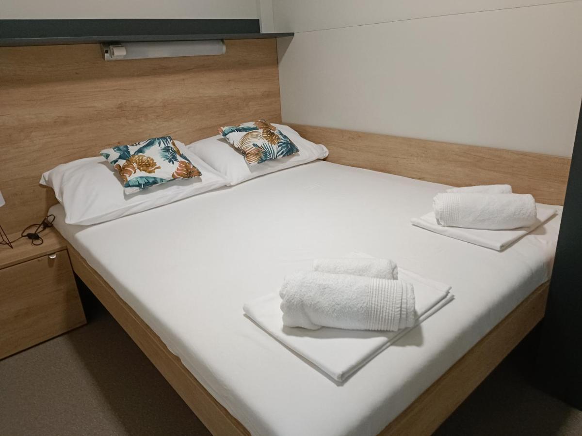 Sak Mobile Home Privlaka Privlaka  Eksteriør billede