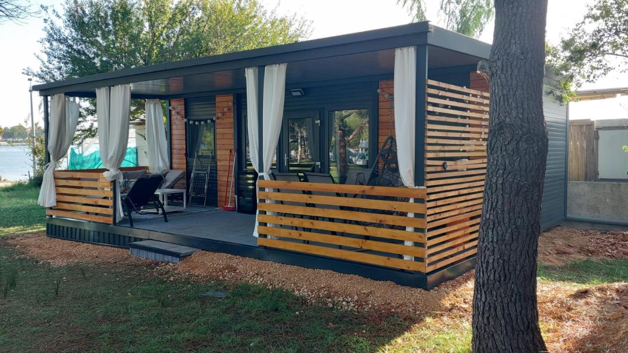 Sak Mobile Home Privlaka Privlaka  Eksteriør billede